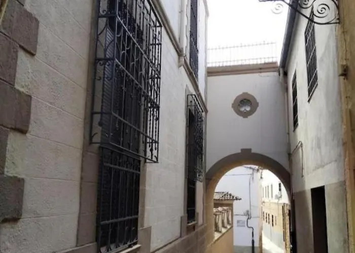 Apartamento Tranquilo De 2 En Pleno Casco Histórico *